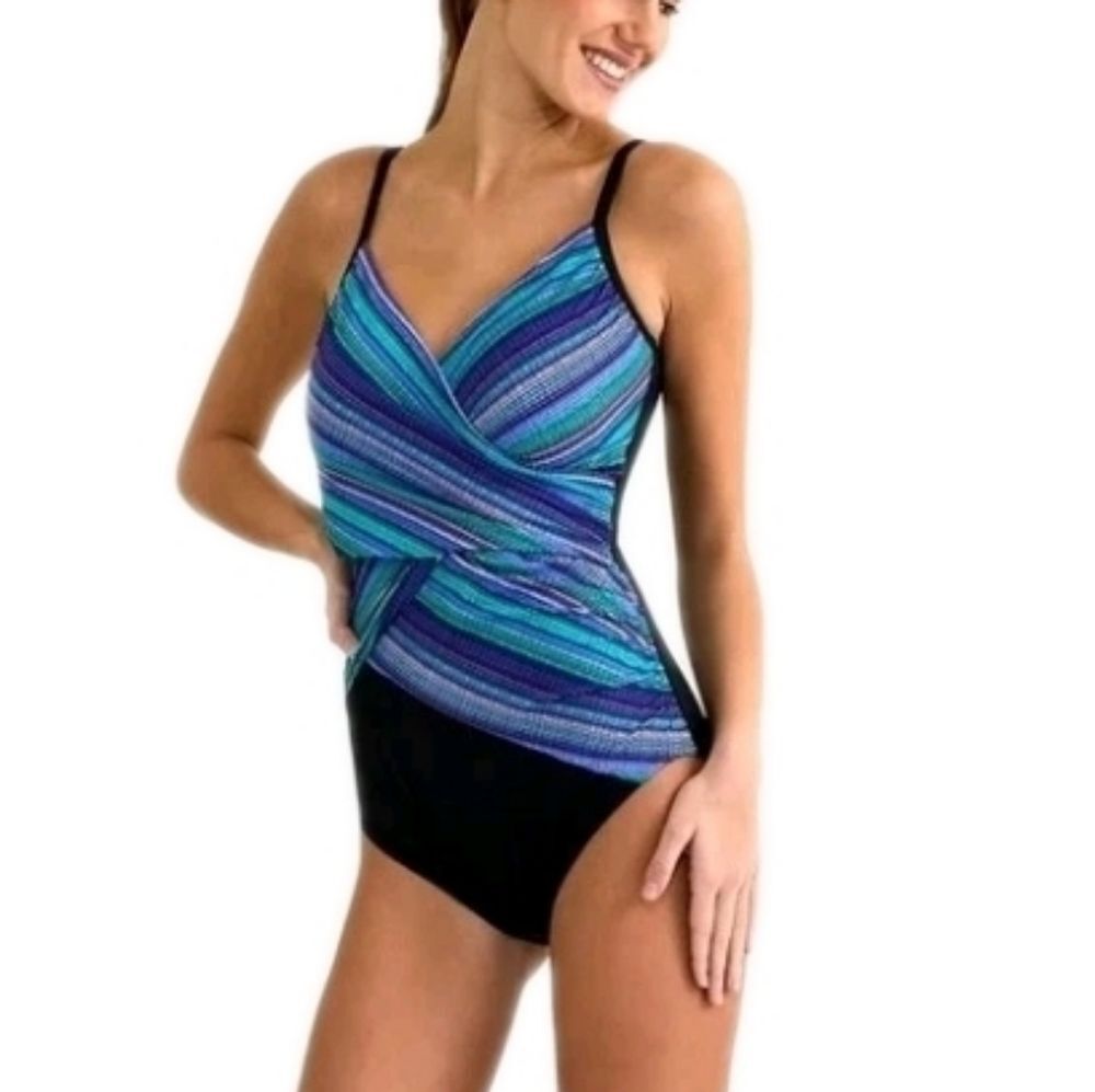 Embrace Your Curves Miracle Brands Women's L (12-14) Makenna 1pc Swimsuit NWT